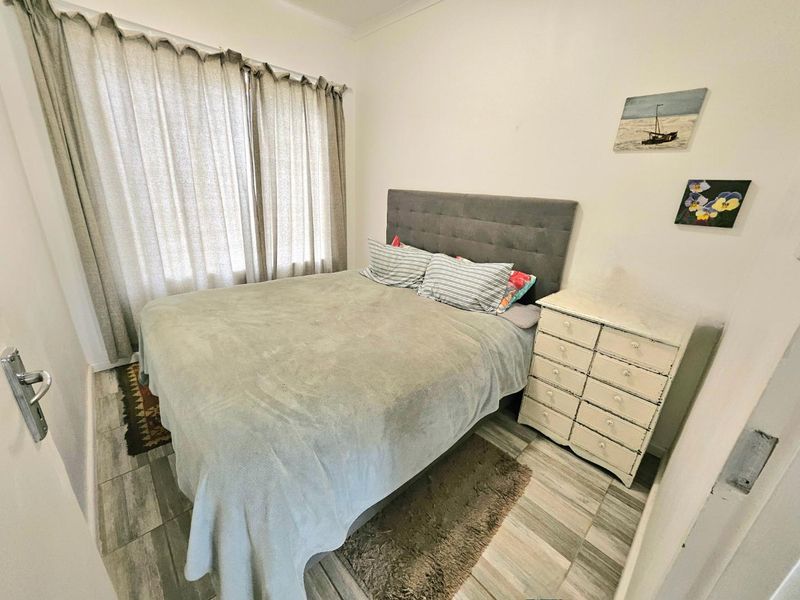 Townhouse For Sale in Lorraine - Photo 8