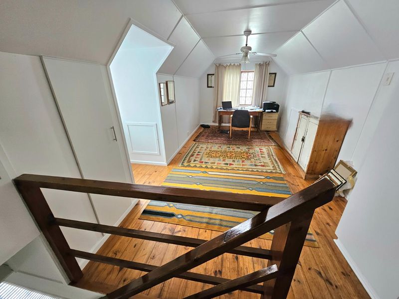 Townhouse For Sale in Lorraine - Photo 10