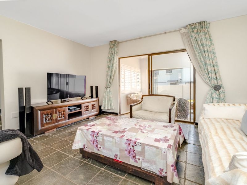 House For Sale in Greengate - Photo 8