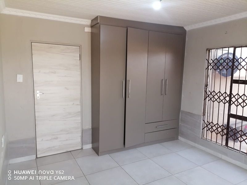 House For Sale in Seshego 9L - Photo 8