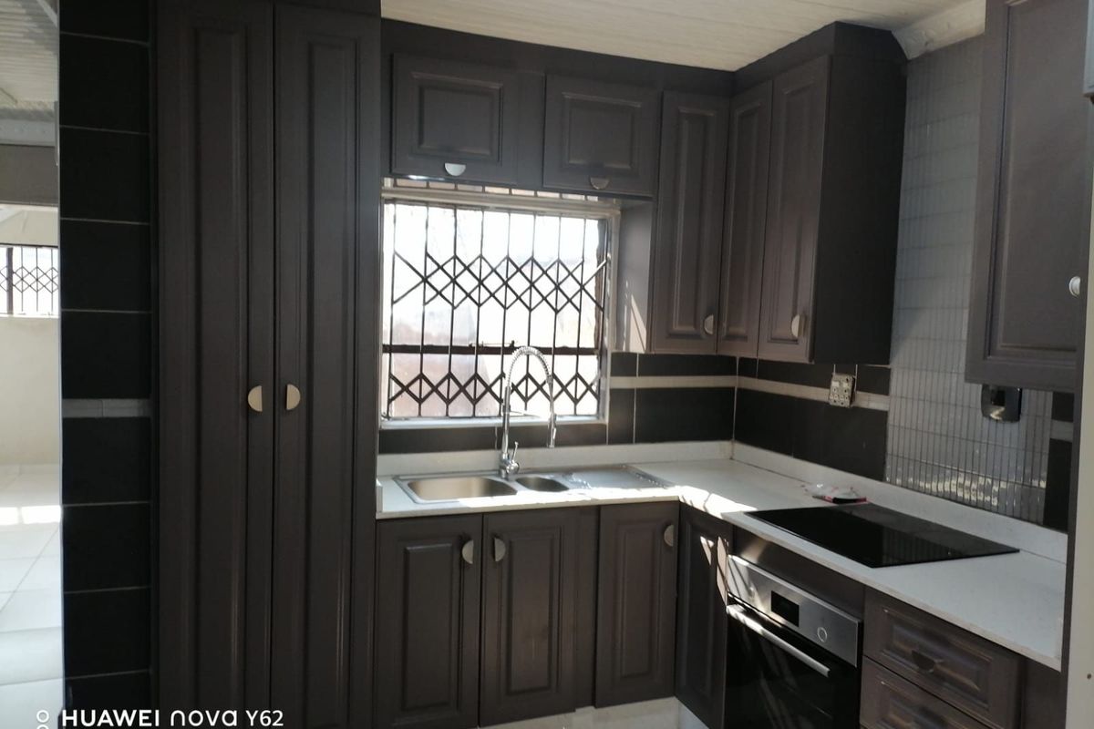House For Sale in Seshego 9L - Photo 2