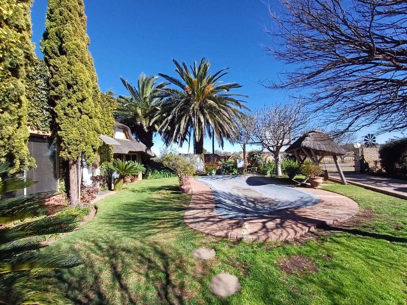 Guest House For Sale in Lichtenburg Central - Photo 4