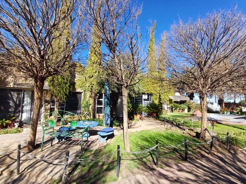 Guest House For Sale in Lichtenburg Central - Photo 2