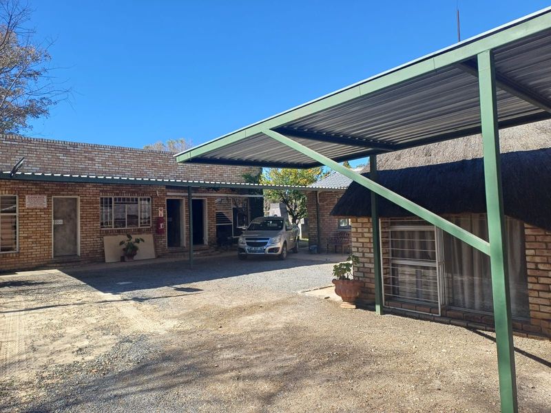 Guest House For Sale in Lichtenburg Central - Photo 10