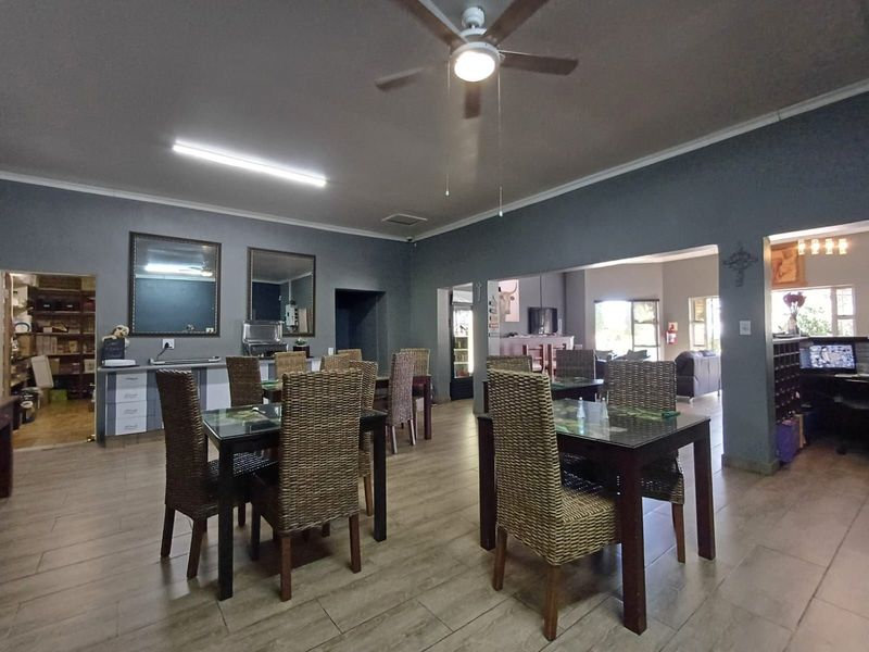 Guest House For Sale in Lichtenburg Central - Photo 8