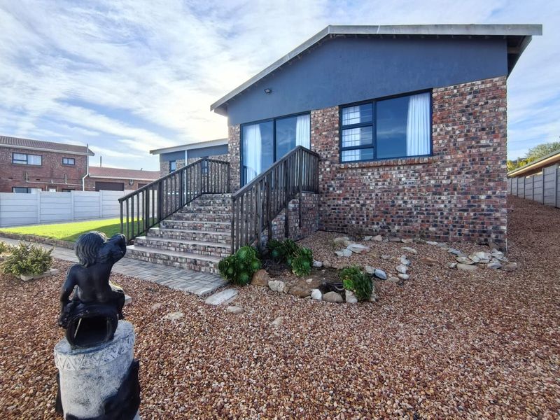 House For Sale in Dana Bay - Photo 2