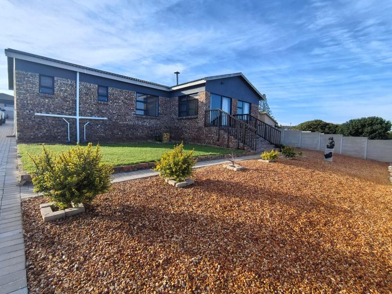 House For Sale in Dana Bay - Photo 5