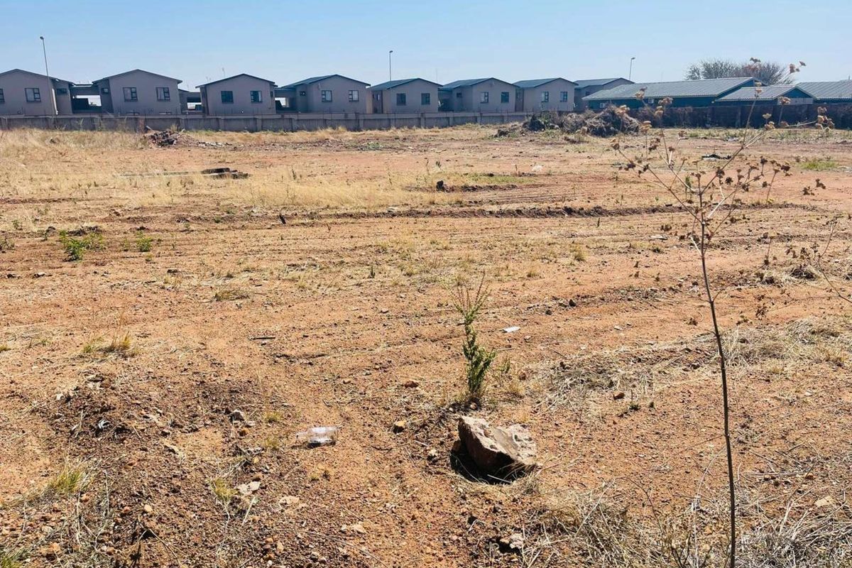 Vacant Land Residential For Sale in Bendor - Photo 4