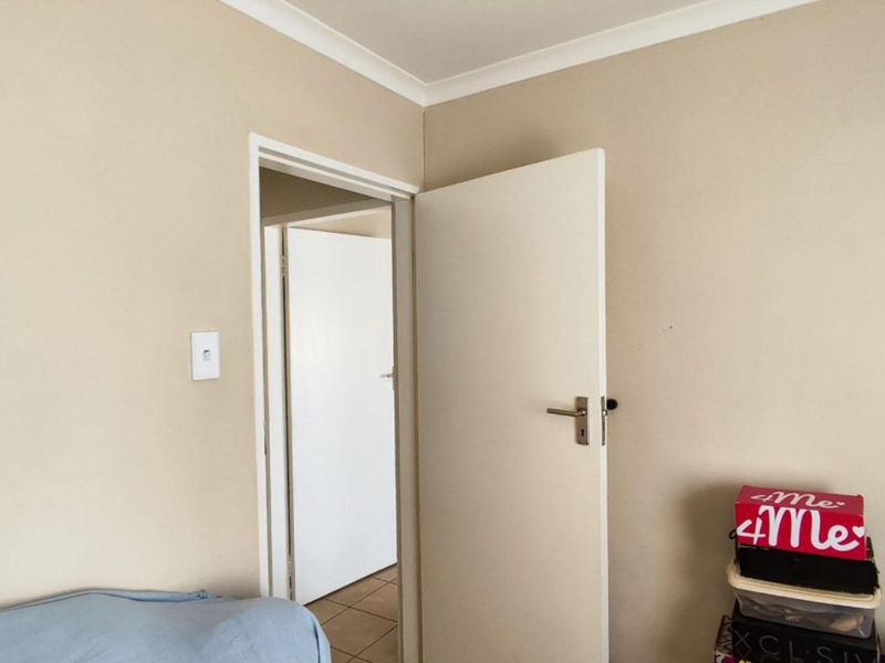 House For Sale in Palm Ridge - Photo 6