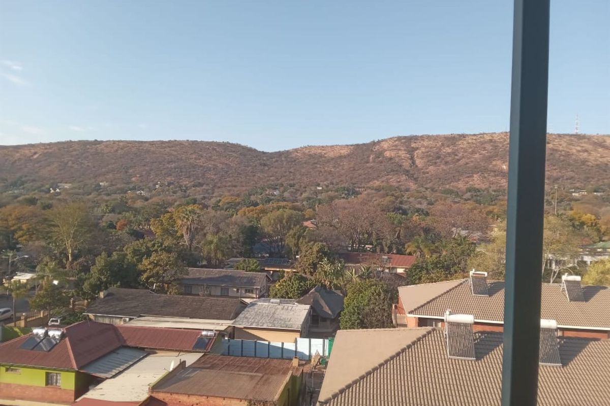 Apartment For Sale in Pretoria North - Photo 3