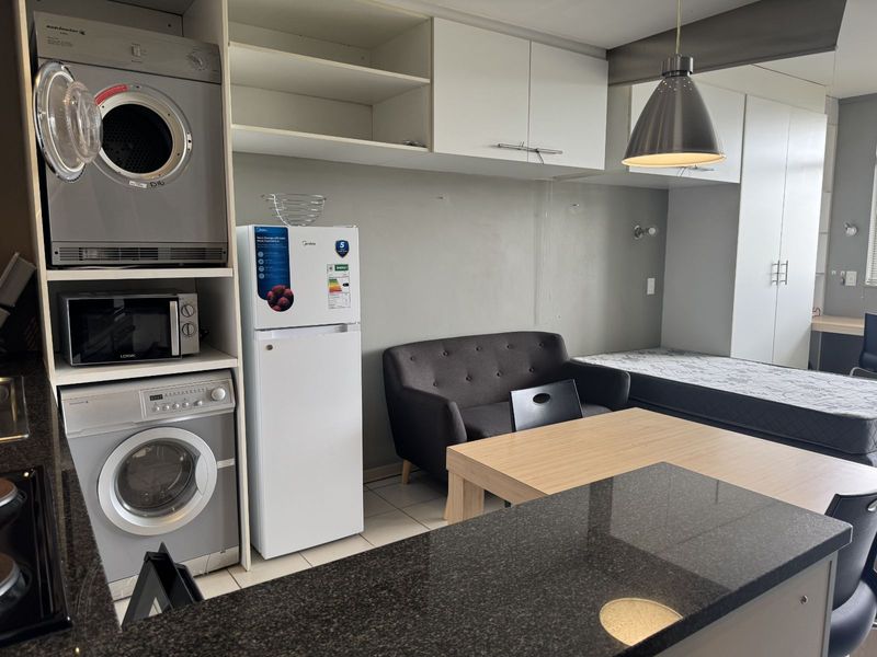 Apartment For Sale in Hillcrest - Photo 3