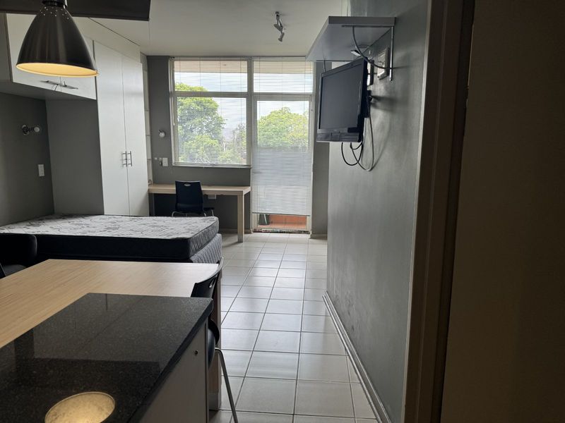 Apartment For Sale in Hillcrest - Photo 2