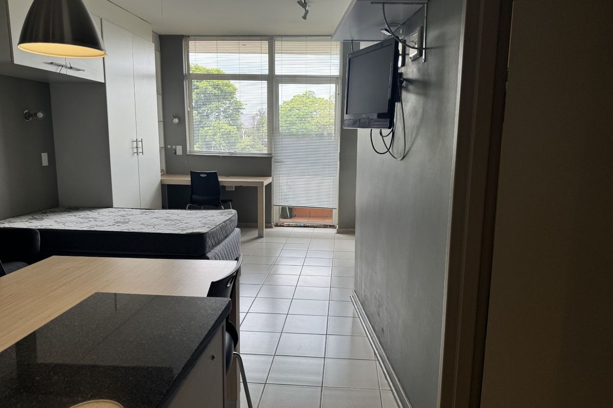 Apartment For Sale in Hillcrest - Photo 2