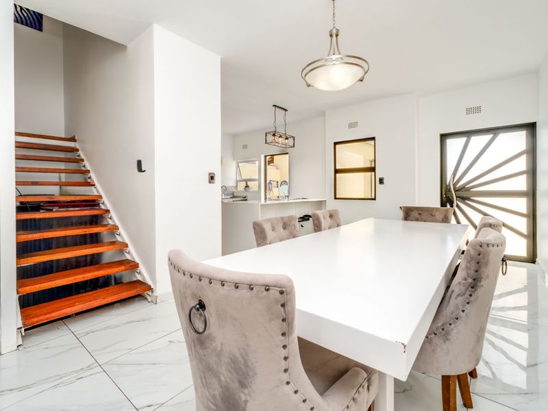 Townhouse For Sale in Fairland - Photo 4