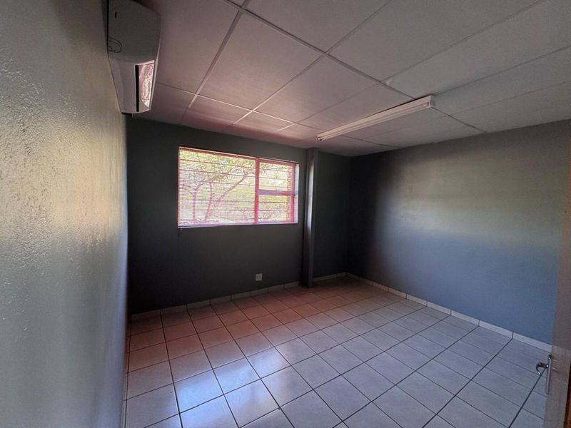 Industrial To Rent in Burgersfort Central - Photo 10