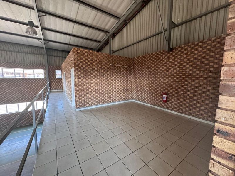 Industrial To Rent in Burgersfort Central - Photo 8