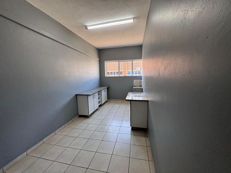 Industrial To Rent in Burgersfort Central - Photo 3