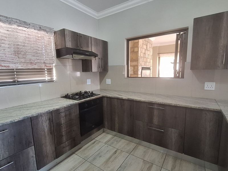 House For Sale in Koro Creek Golf Estate - Photo 2