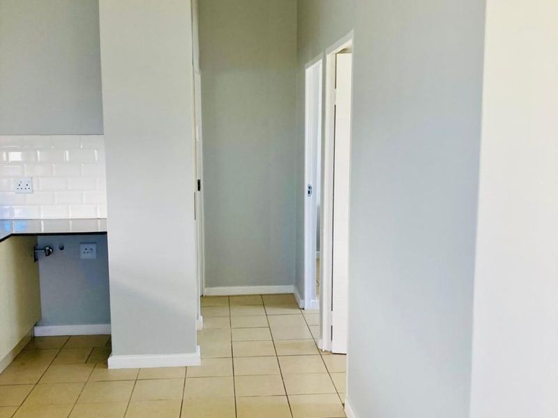 Townhouse For Sale in Bridgemeade - Photo 9