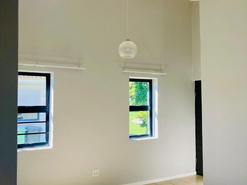 Townhouse For Sale in Bridgemeade - Photo 5