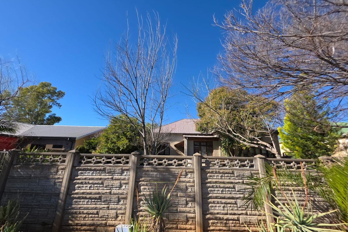 House For Sale in Boshof Central - Photo 4