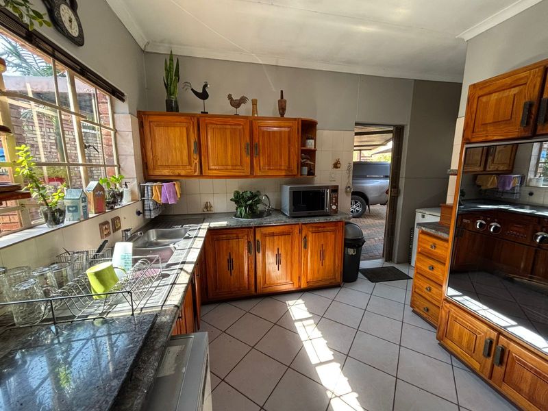 House For Sale in Waverley - Photo 5