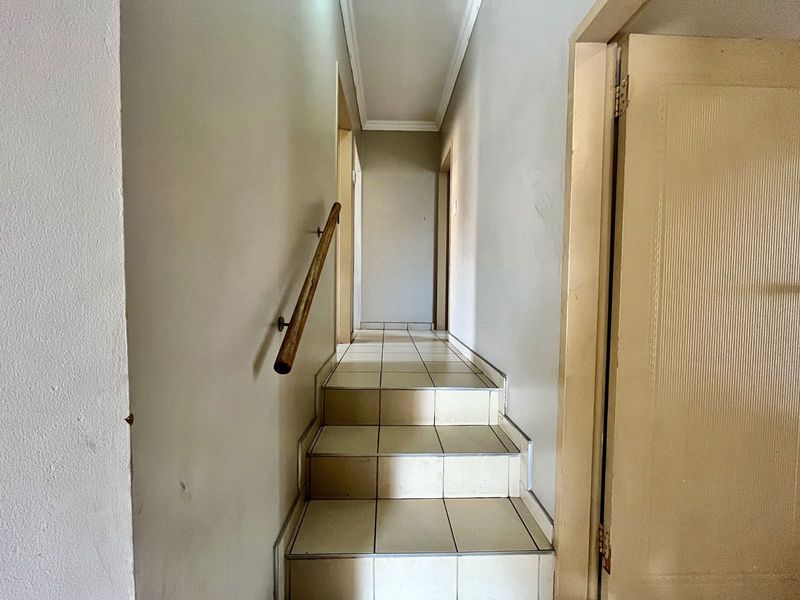 House For Sale in La Montagne - Photo 4