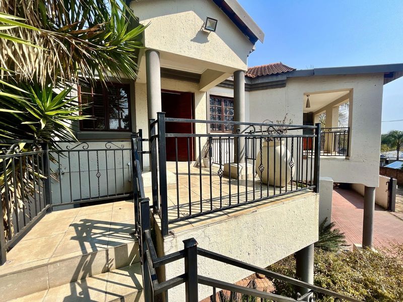 House For Sale in La Montagne - Photo 3