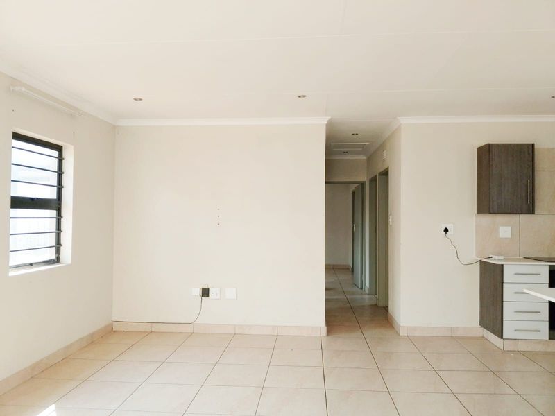 House For Sale in Leopard's Rest Security Estate - Photo 6