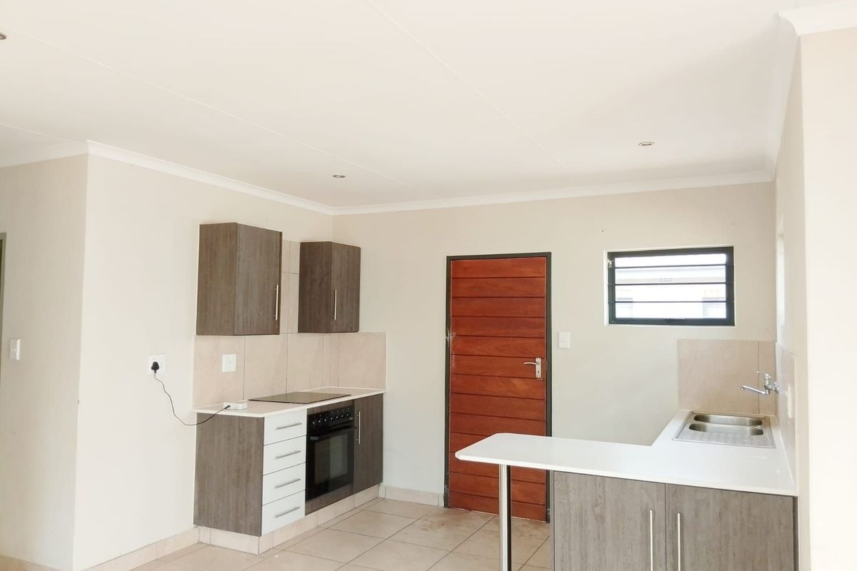 House For Sale in Leopard's Rest Security Estate - Photo 4