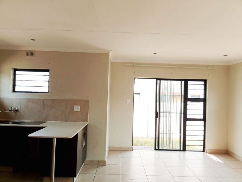 House For Sale in Leopard's Rest Security Estate - Photo 5