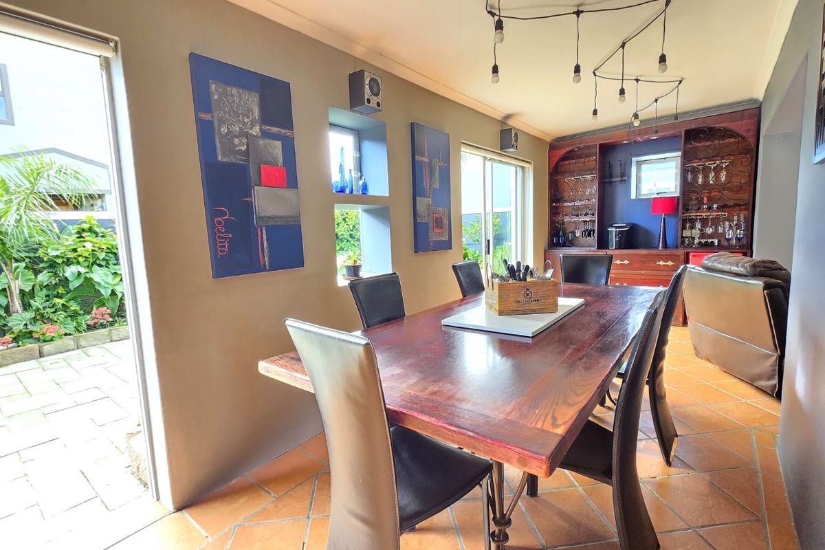 House For Sale in Pine Acres - Photo 2