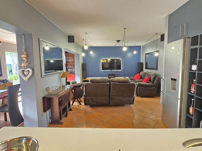 House For Sale in Pine Acres - Photo 9