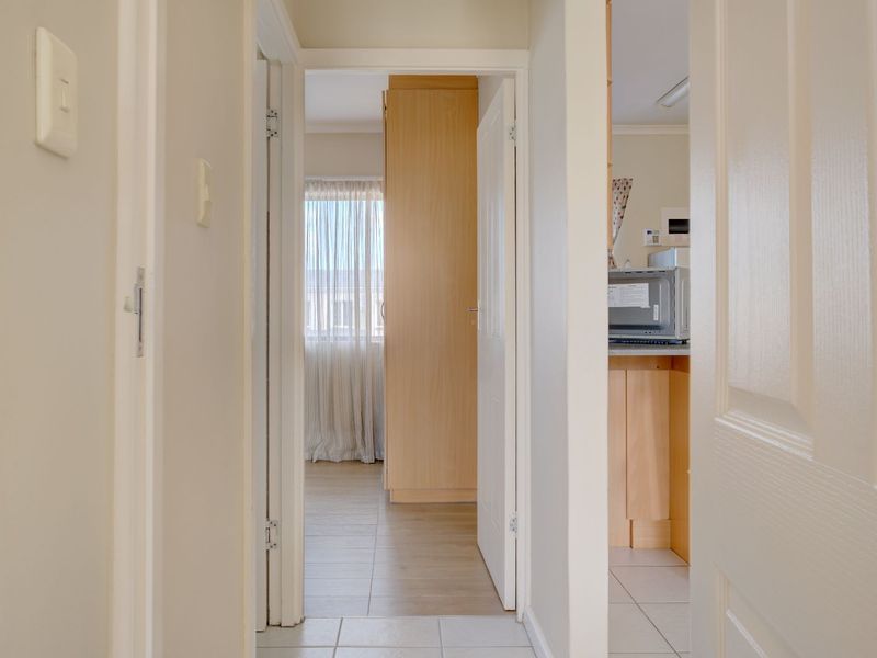 Townhouse For Sale in Kabega - Photo 9