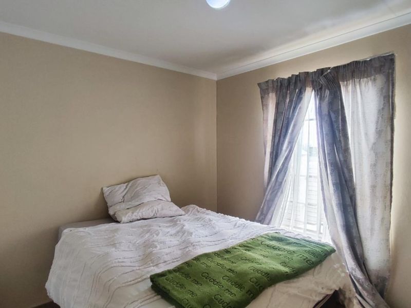 House For Sale in Palm Ridge - Photo 7