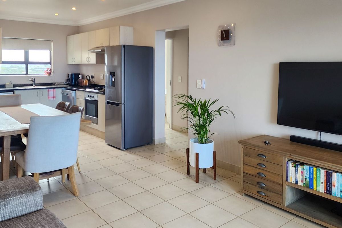 Apartment To Rent in Shakas Rock - Photo 4