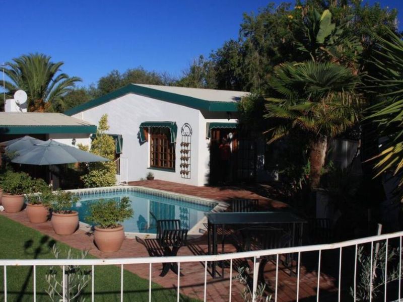 Guest House For Sale in Springbok Central - Photo 8