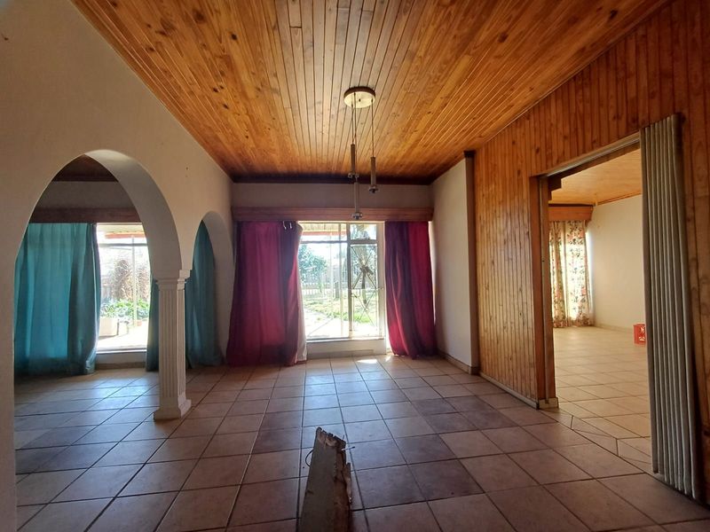 House For Sale in Meiringspark - Photo 6