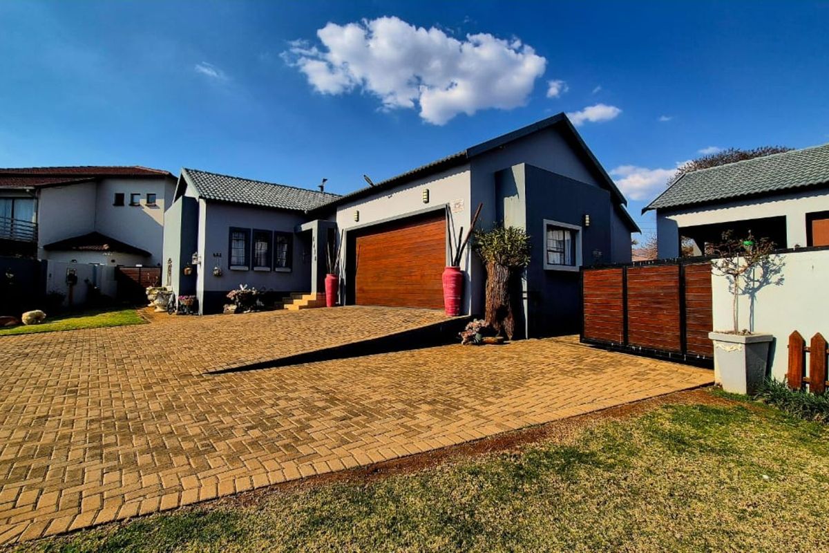 House For Sale in Lydenburg Central - Photo 4