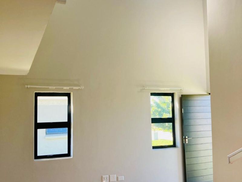 Townhouse For Sale in Bridgemeade - Photo 7