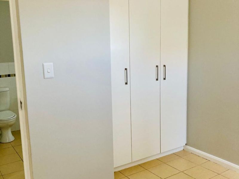 Townhouse For Sale in Bridgemeade - Photo 9