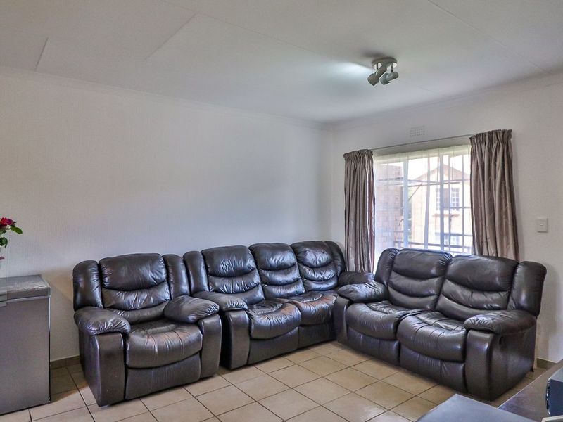 Cluster For Sale in Wilgeheuwel - Photo 7