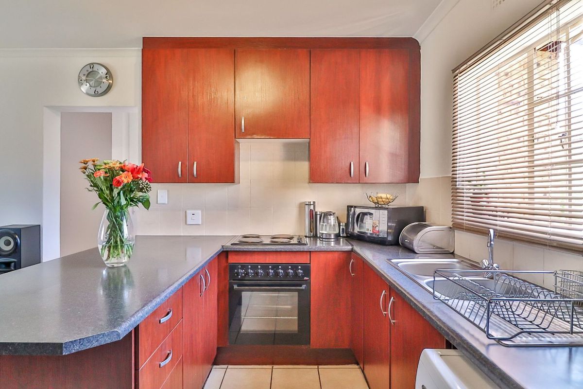 Cluster For Sale in Wilgeheuwel - Photo 3