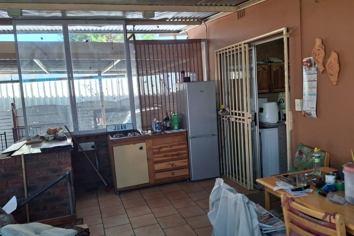 House For Sale in Pretoria North - Photo 5