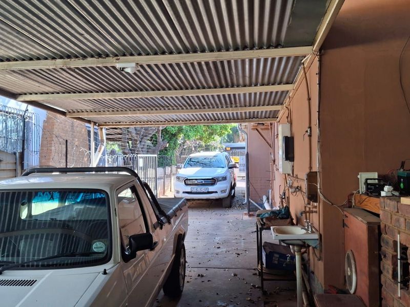 House For Sale in Pretoria North - Photo 7