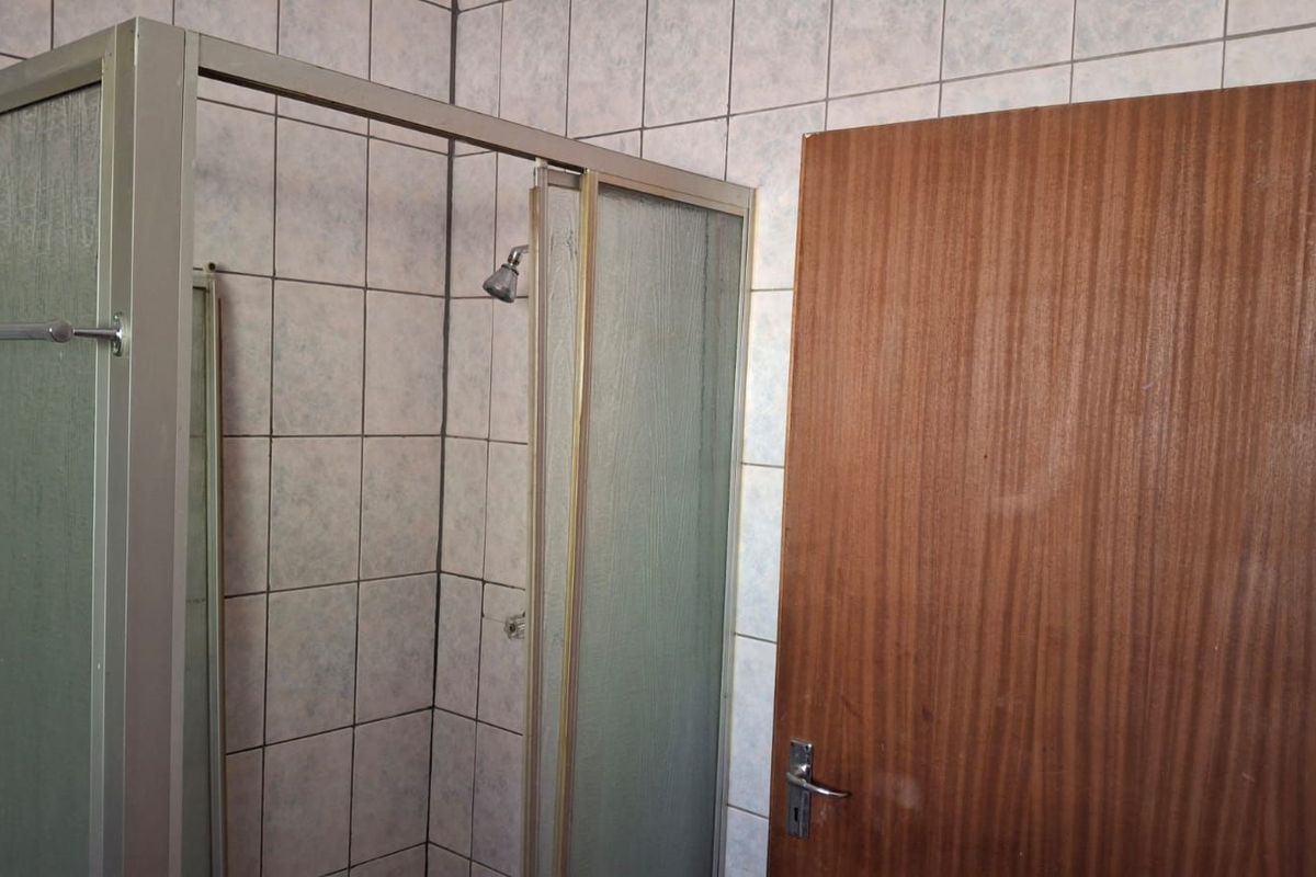 House For Sale in Pretoria North - Photo 5