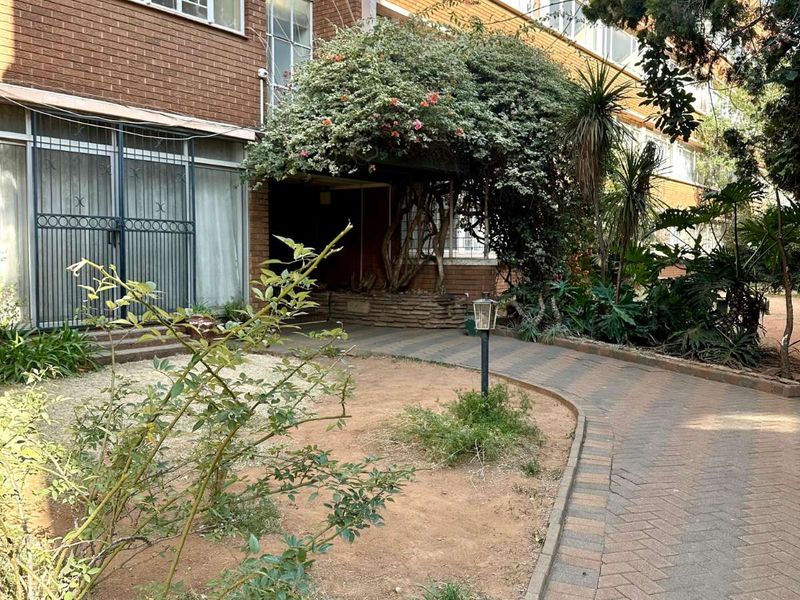 Apartment For Sale in Sunnyside - Photo 9