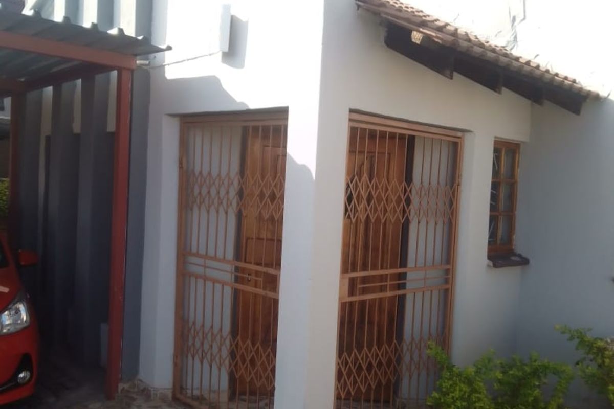 House For Sale in Rainbow Park - Photo 5