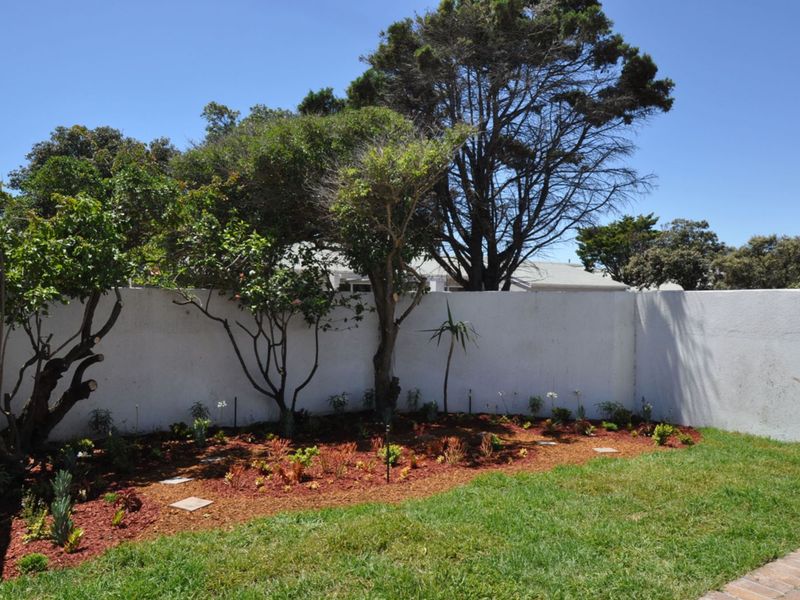 House For Sale in Woodbridge Island - Photo 8