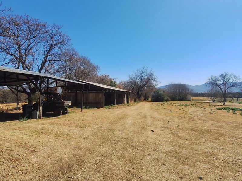 Farm For Sale in Hekpoort - Photo 9
